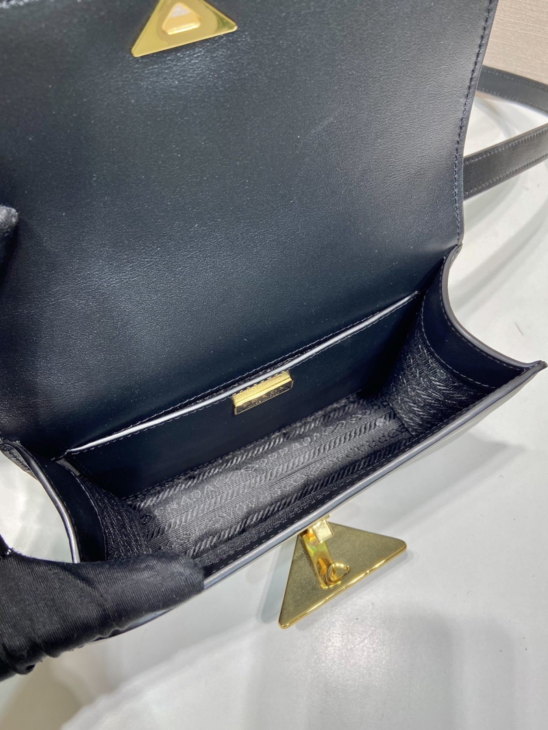 Pra*a satchel bags